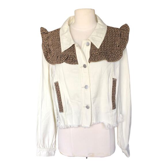 POL Jackets & Blazers - POL White Denim Jacket Ruffle Tweed Collar Frayed Hem Button Front Size Small
